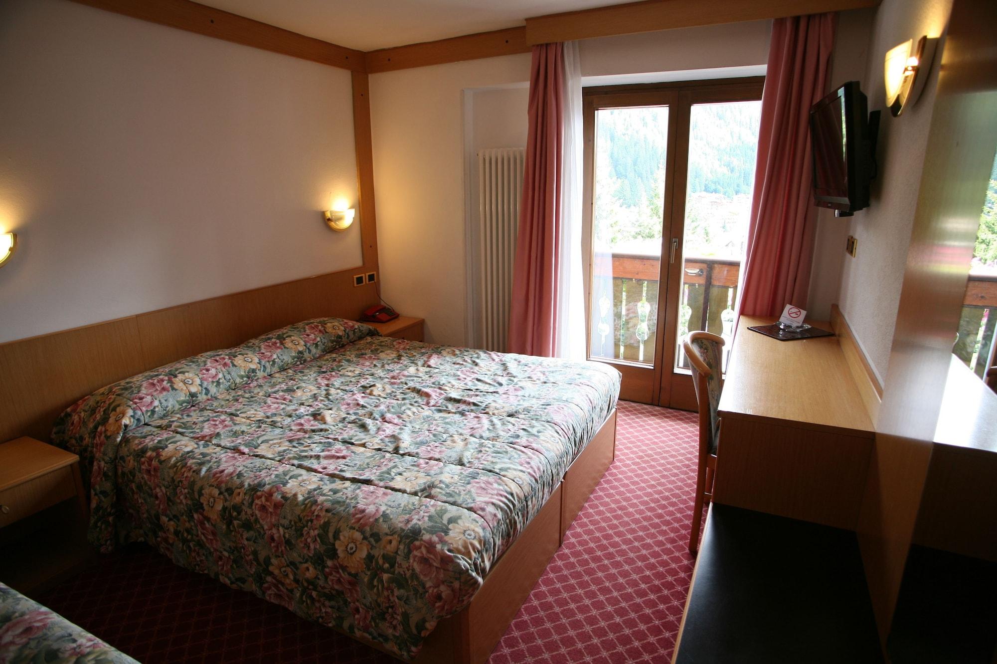 Alpen Hotel Vidi Madonna Extérieur photo