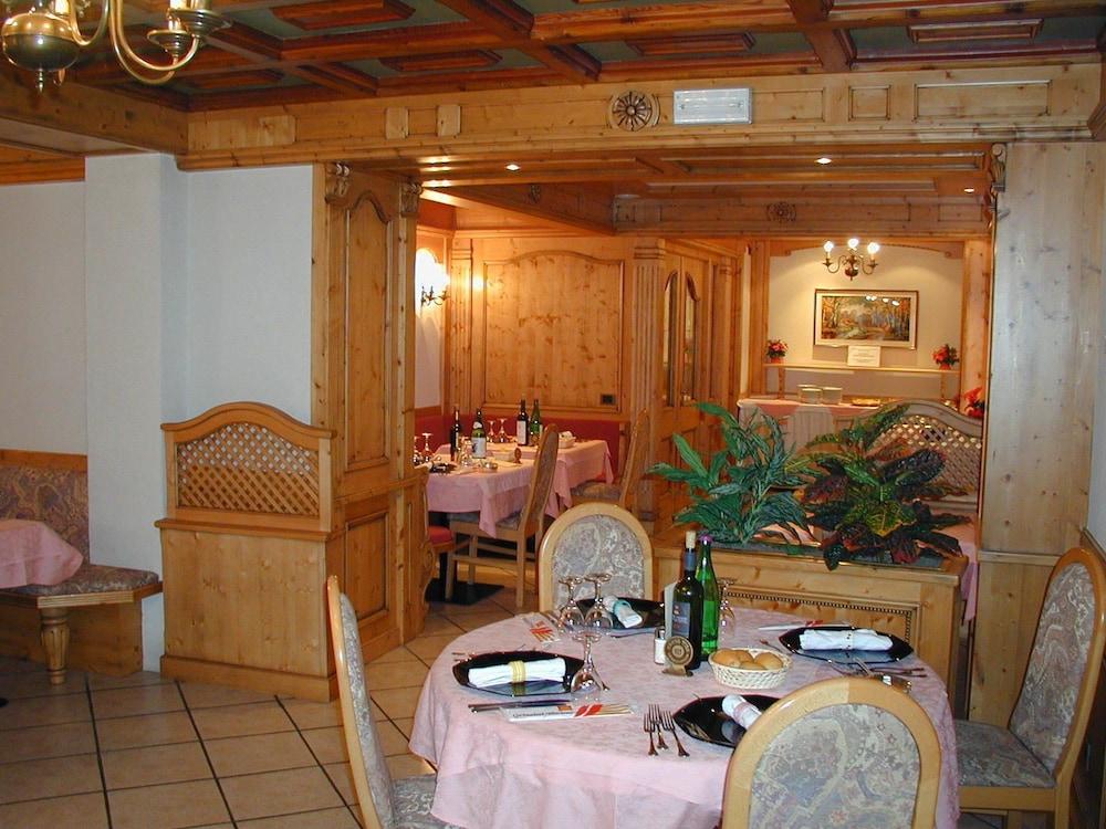 Alpen Hotel Vidi Madonna Extérieur photo